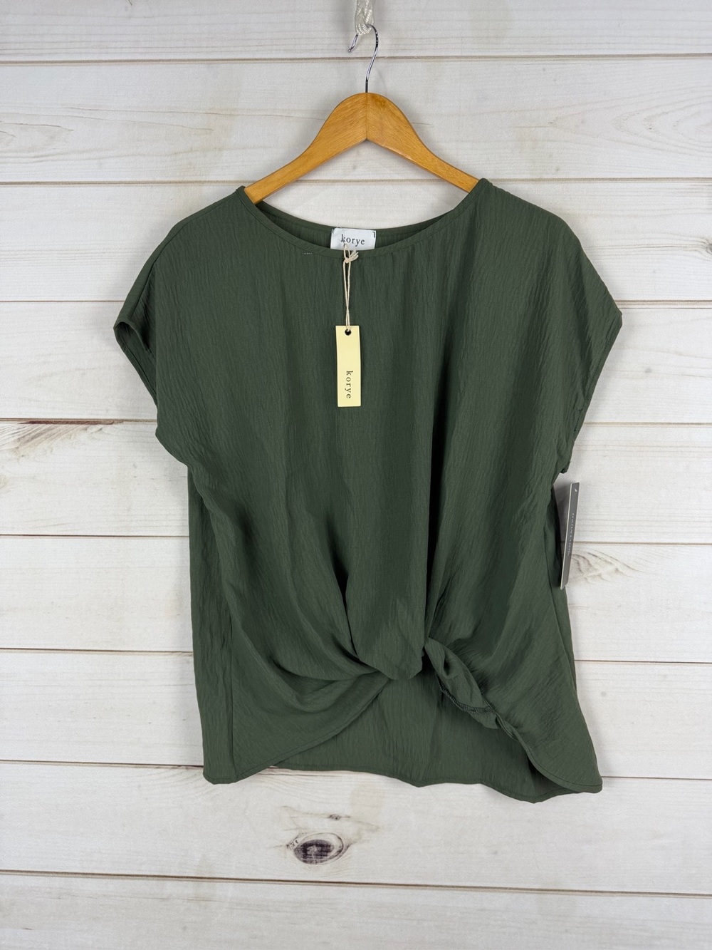 Korye Top Green XL NWT